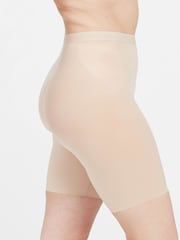 SPANX® Medium Control Thinstincts 2.0 Mid Thigh Shorts - Image 3 of 3