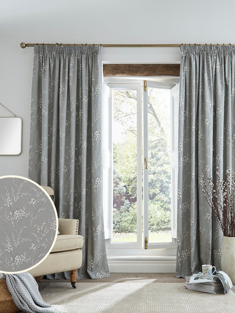 Laura Ashley Pussy Willow Faltenvorhänge aus 100 % Baumwolle - Bild 1 von 2 Laura Ashley Pussy Willow Faltenvorhänge aus 100 % Baumwolle - Bild 1 von 2