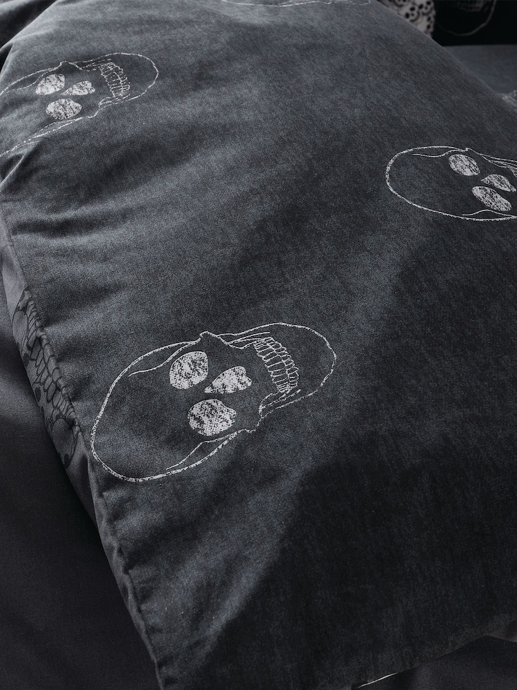 Catherine Lansfield Grey Skulls Reversible Duvet Cover Set - Image 4 of 4