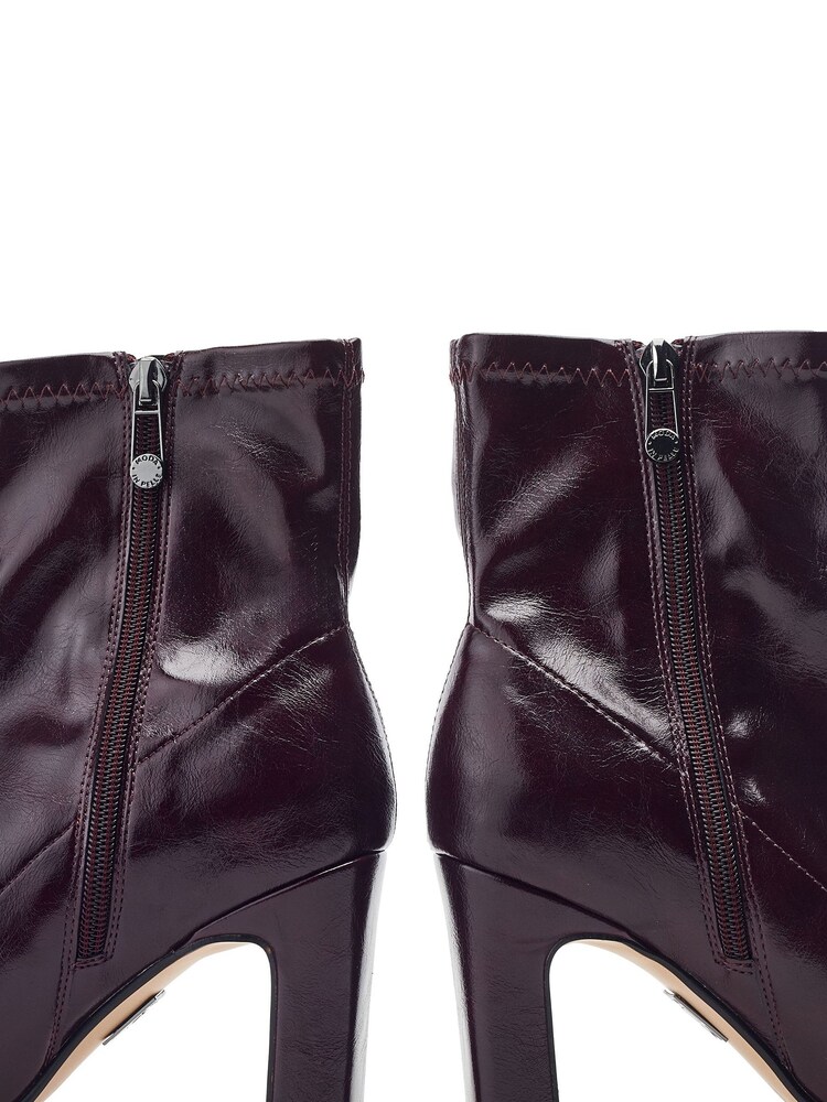Moda in Pelle Red Padra Square Toe Block Heel Ankle Boots - Image 4 of 4 Moda in Pelle Red Padra Square Toe Block Heel Ankle Boots - Image 4 of 4