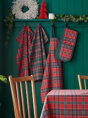 Catherine Lansfield Red Green 4 Pack Christmas Tartan Check Wipeable Placemats - Image 2 of 2