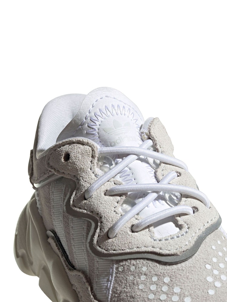 adidas Originals White Ozweego Trainers - Image 9 of 10