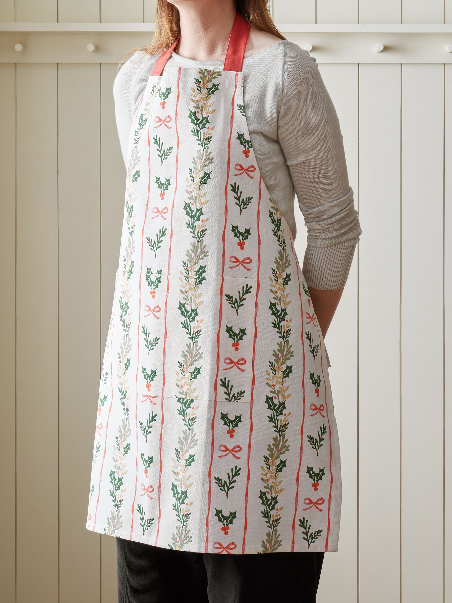Catherine Lansfield Unisex White 'Christmas Holly Stripe' Cotton Kitchen Adult Apron In - Image 3