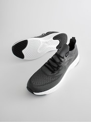 رمادي - حذاء رياضي محبوك - صورة 3 من 5