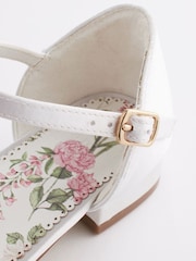 White Ivory Satin Bridesmaid Corsage Heel Sandals - Image 6 of 6