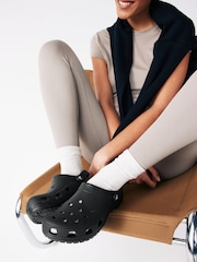 Schwarz - Crocs Erwachsene Klassische Clogs - Bild 12 von 14
