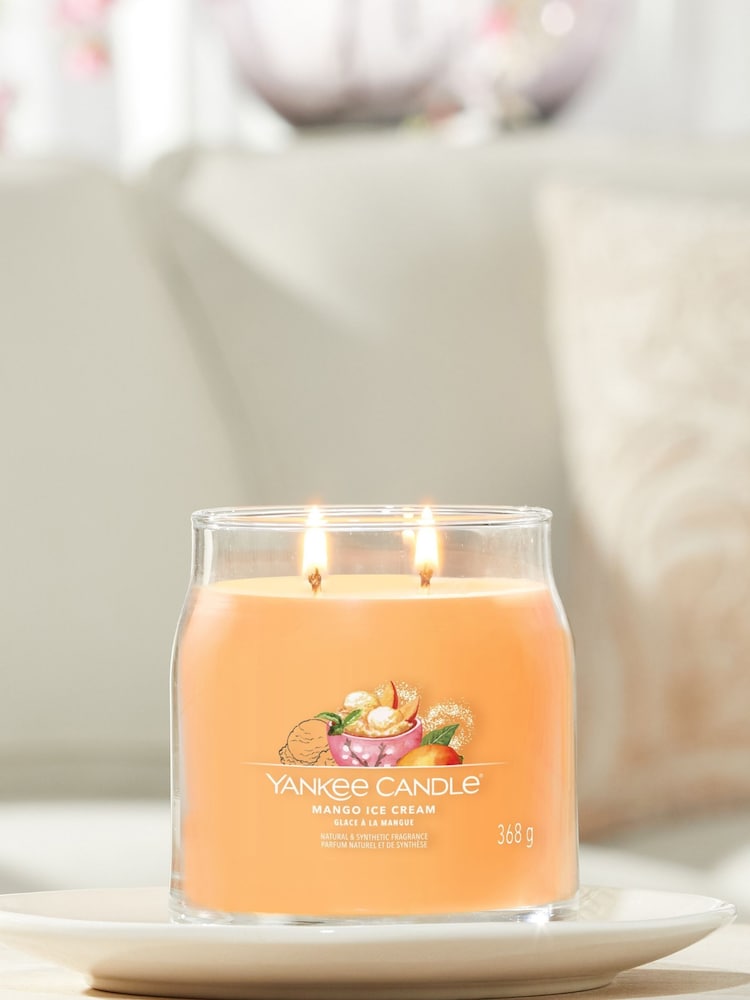 Yankee Candle Orange Signature Medium Jar Scented Candle Mango Ice Cream - Image 4 of 4