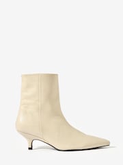 Weiß - Mint Velvet Ashley Suede Ankle Boots - Bild 1 von 4