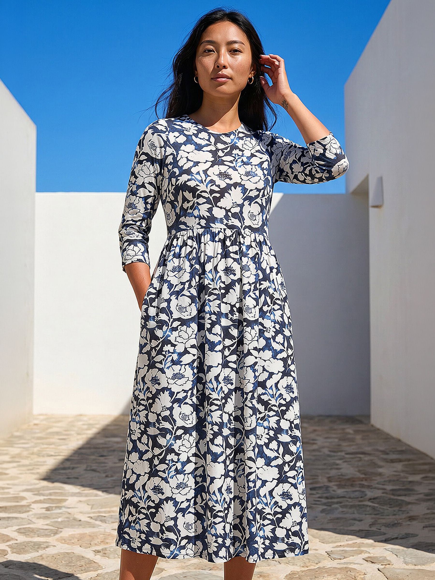 Roman Women's Blue Petite Floral Midi Dress