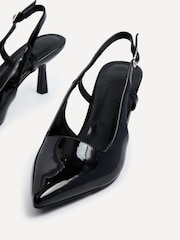črna - Linzi Dionne Slingback Pointed Toe čevelj ali škorenj z visoko, ozko peto, ukrivljeno pod čevelj - Slika 4 iz 5
