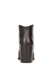 Vionic Regan Leather Ankle Boots - Image 5 of 7