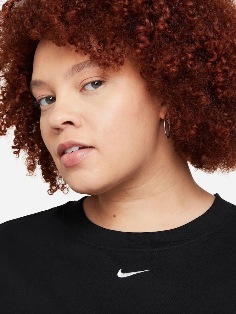 Nike Black Curve Oversized Essential T-Shirt - Image 4 of 4 Nike Black Curve Oversized Essential T-Shirt - Image 4 of 4