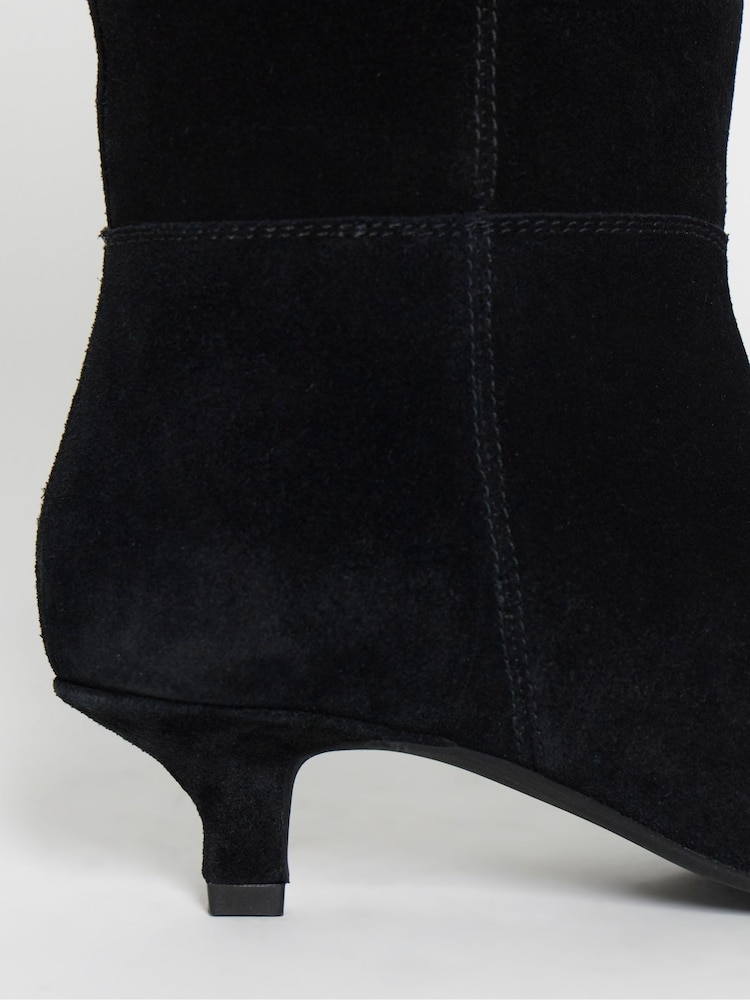 JD Williams Black Curvy Calf Leather Pointed Kitten Heel High Standard Fit Boots - Image 4 of 4 JD Williams Black Curvy Calf Leather Pointed Kitten Heel High Standard Fit Boots - Image 4 of 4