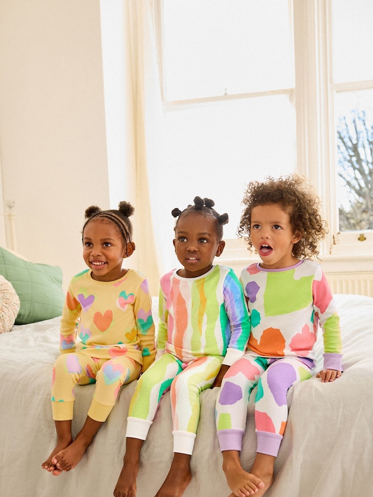 Regenbogenfarben - Langärmeliger Kuschel-Pyjama mit Druck, im 3er-Pack (9Monate–10Jahre) - Bild 2 von 8