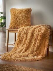 Catherine Lansfield Yellow So Soft Cuddly Throw - Image 2 of 5