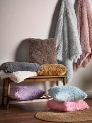 Catherine Lansfield Pink So Soft Cuddly Throw - Image 4 of 5