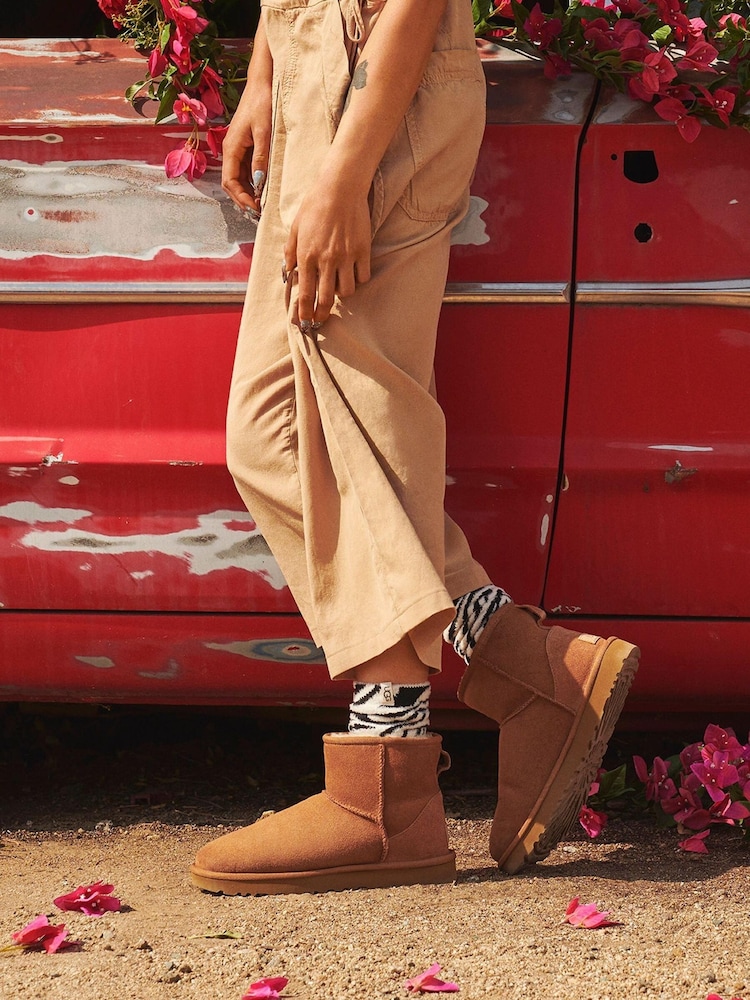 UGG Chestnut Brown Mini Classic Boots - Image 7 of 7 UGG Chestnut Brown Mini Classic Boots - Image 7 of 7