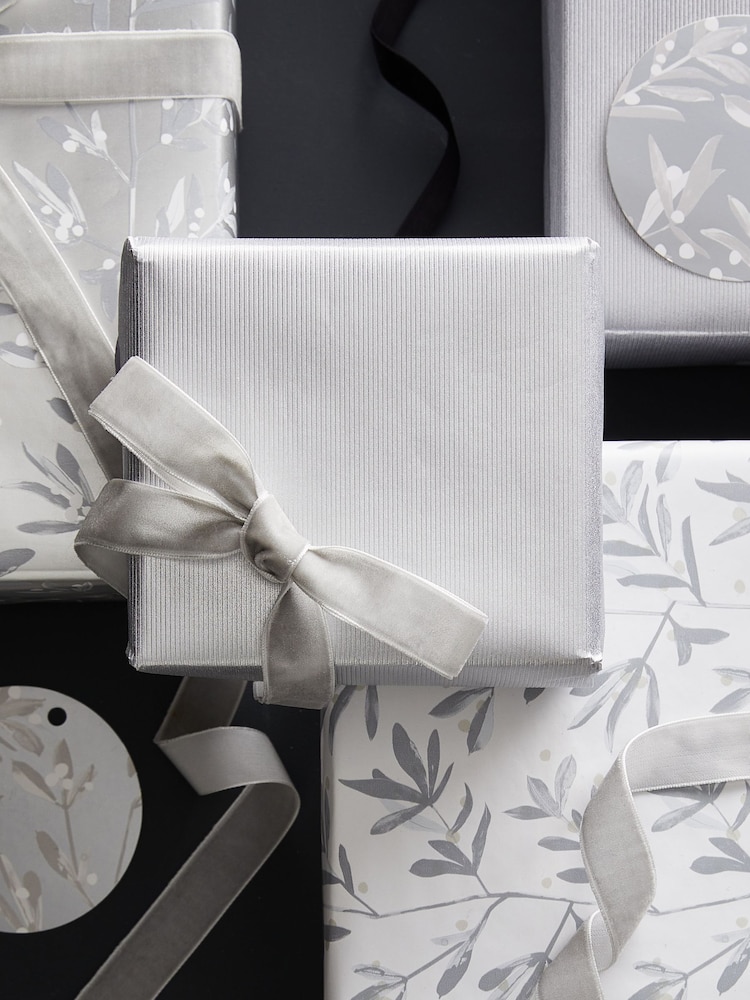 Silver Berries Luxury Set of 3, 3m Christmas Wrapping Paper - Image 2 of 3