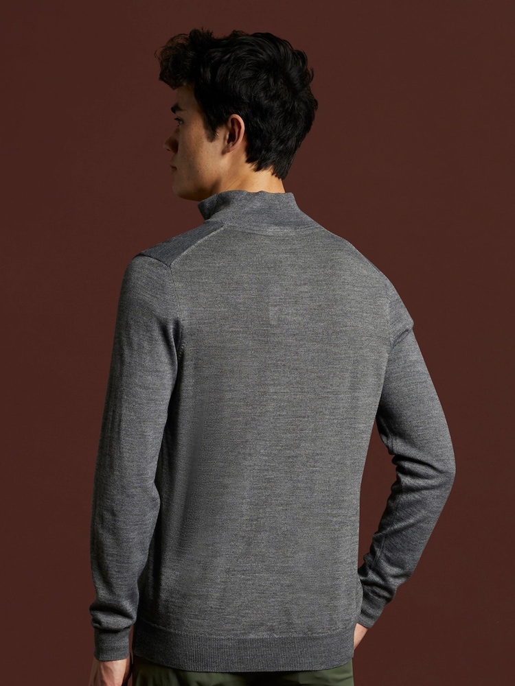 Lyle & Scott Grey Golf Quarter Zip Pullover Jumper - Image 2 of 9
