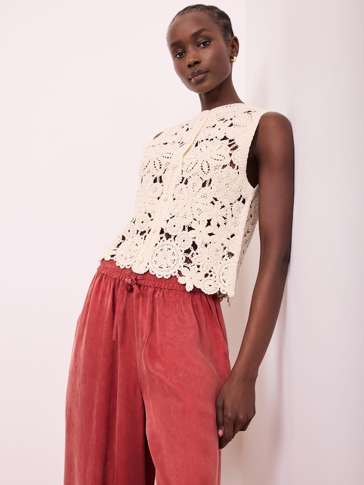 Mint Velvet Grey Cotton Crochet Top - Image 2 of 7 Mint Velvet Grey Cotton Crochet Top - Image 2 of 7