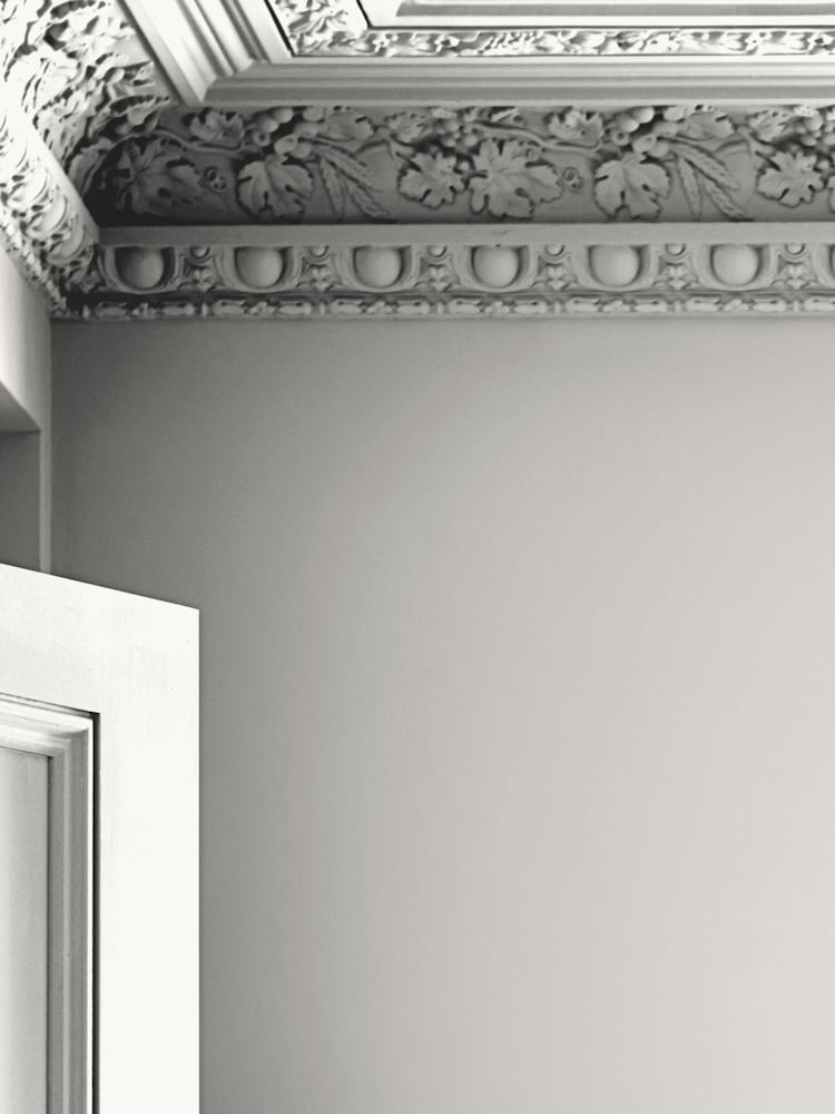 Laura Ashley Cotton White Matt Emulsion 2.5Lt Paint - Image 2 of 4