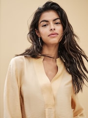 Cream Long Sleeve Textured Overhead V-Neck Blouse - Image 5 of 7