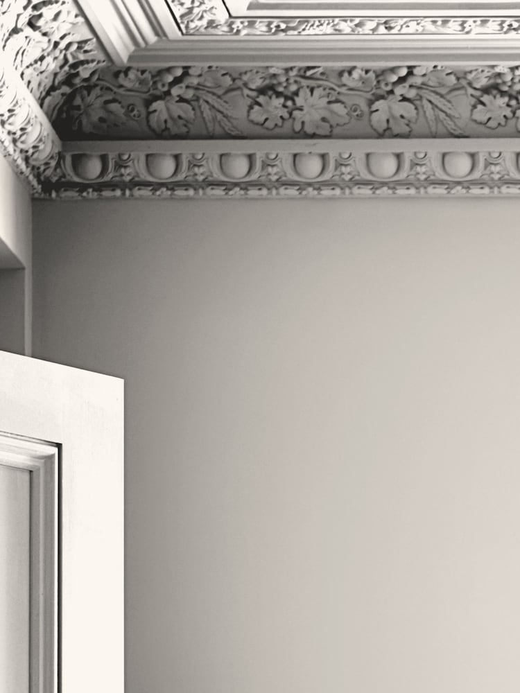 Laura Ashley Pale Ivory White Matt Emulsion 2.5Lt Paint - Image 2 of 4