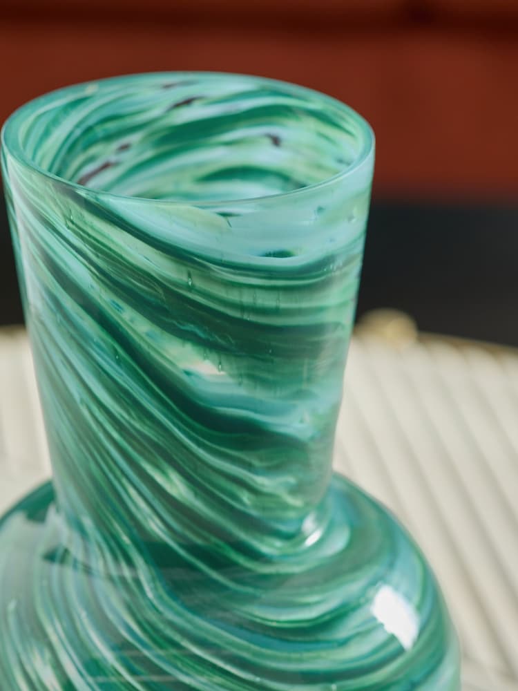 Green Marble Swirl Glass Vase - Image 2 of 5 Green Marble Swirl Glass Vase - Image 2 of 5