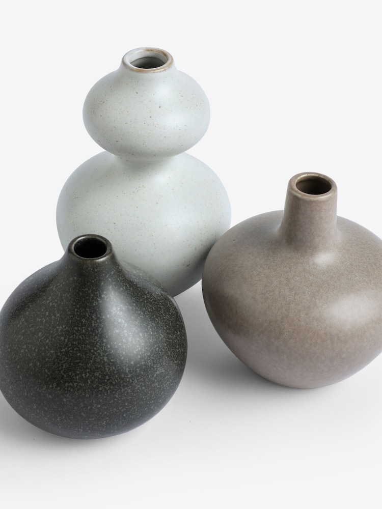 3 Pack Natural Organic Mini Ceramic Vases - Image 5 of 5