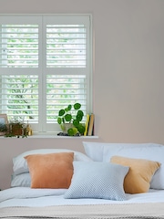 Laura Ashley Pearl White Matt Emulsion 2.5Lt Paint - Image 1 of 2