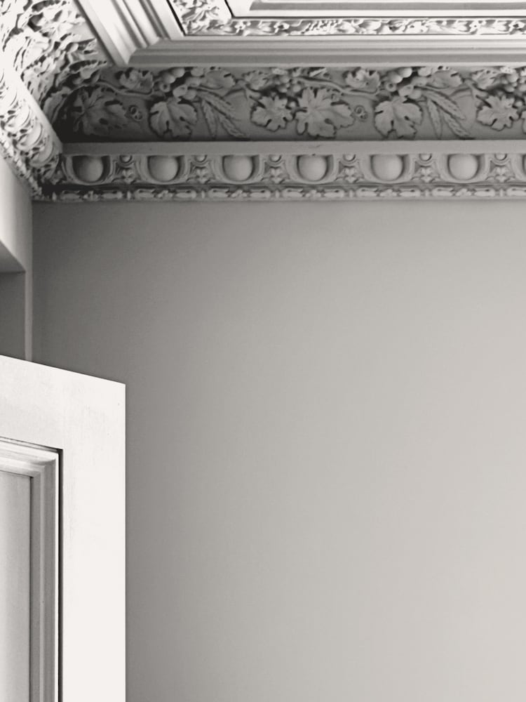 Laura Ashley Pearl White Matt Emulsion 2.5Lt Paint - Image 2 of 2