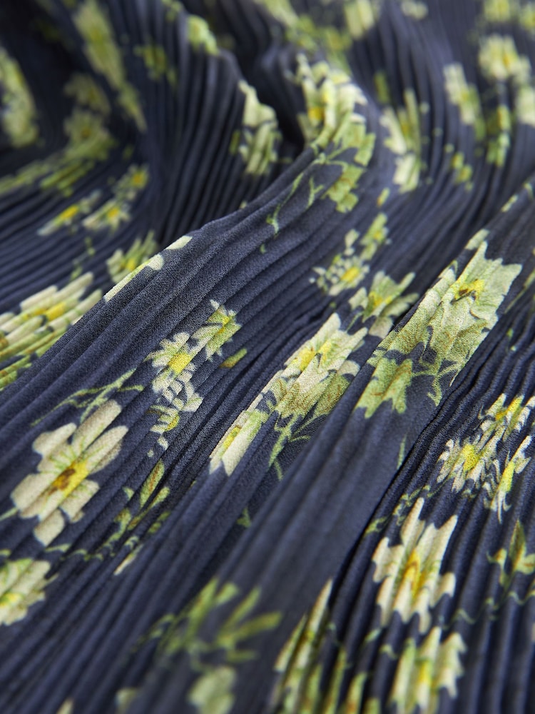 Navy Blue Floral Pleated Long Sleeve Fitted Shirt - Image 6 of 6