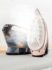 Tower Black Ceraglide 2400W 1.5L Steam Gen Iron - Image 1 of 4