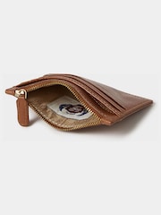 Tarjetero de piel con cremallera superior The O Deboss East West de Osprey London - Imagen 4 de 5