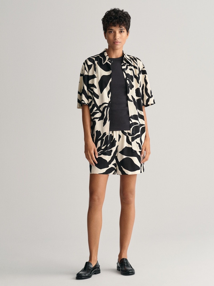 GANT Cream Relaxed Fit Palm Print Fluid Shorts - Image 1 of 7