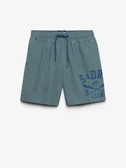 Shorts de baño de 16 pulgadas con logo estampado de Superdry - Imagen 7 de 7