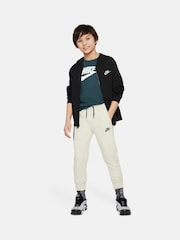 Nike Cream Tech Fleece Joggers - Image 7 of 7