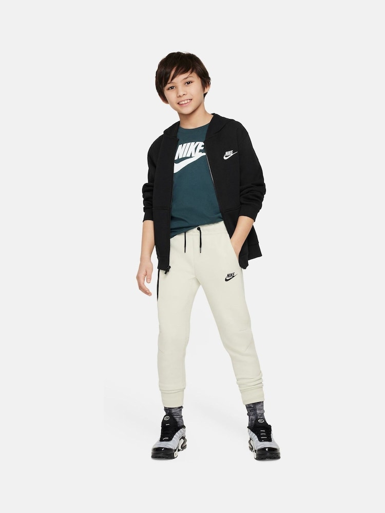 Nike Cream Tech Fleece Joggers - Image 7 of 7