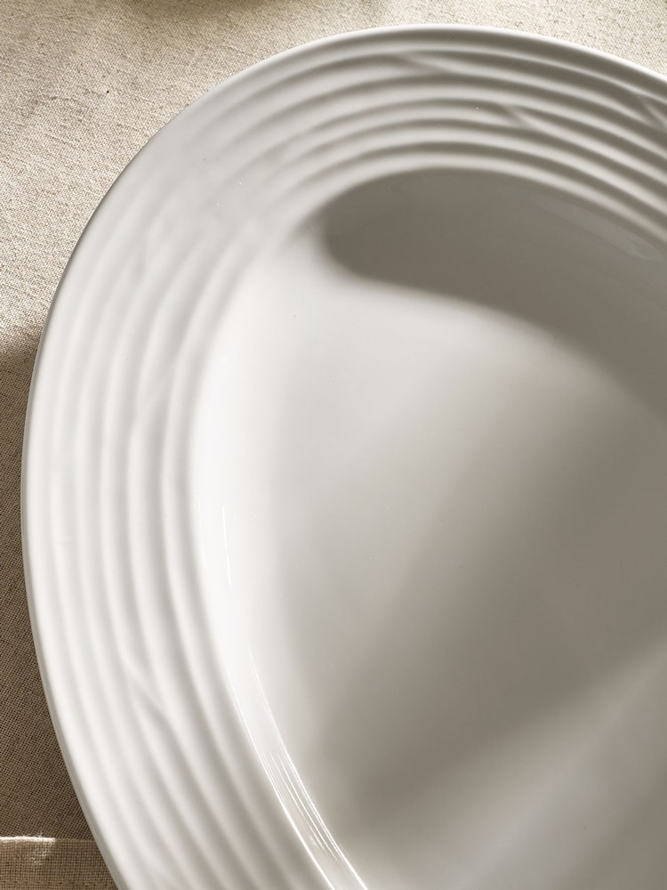 White Malvern Embossed Serving Platter - Image 3 of 3 White Malvern Embossed Serving Platter - Image 3 of 3