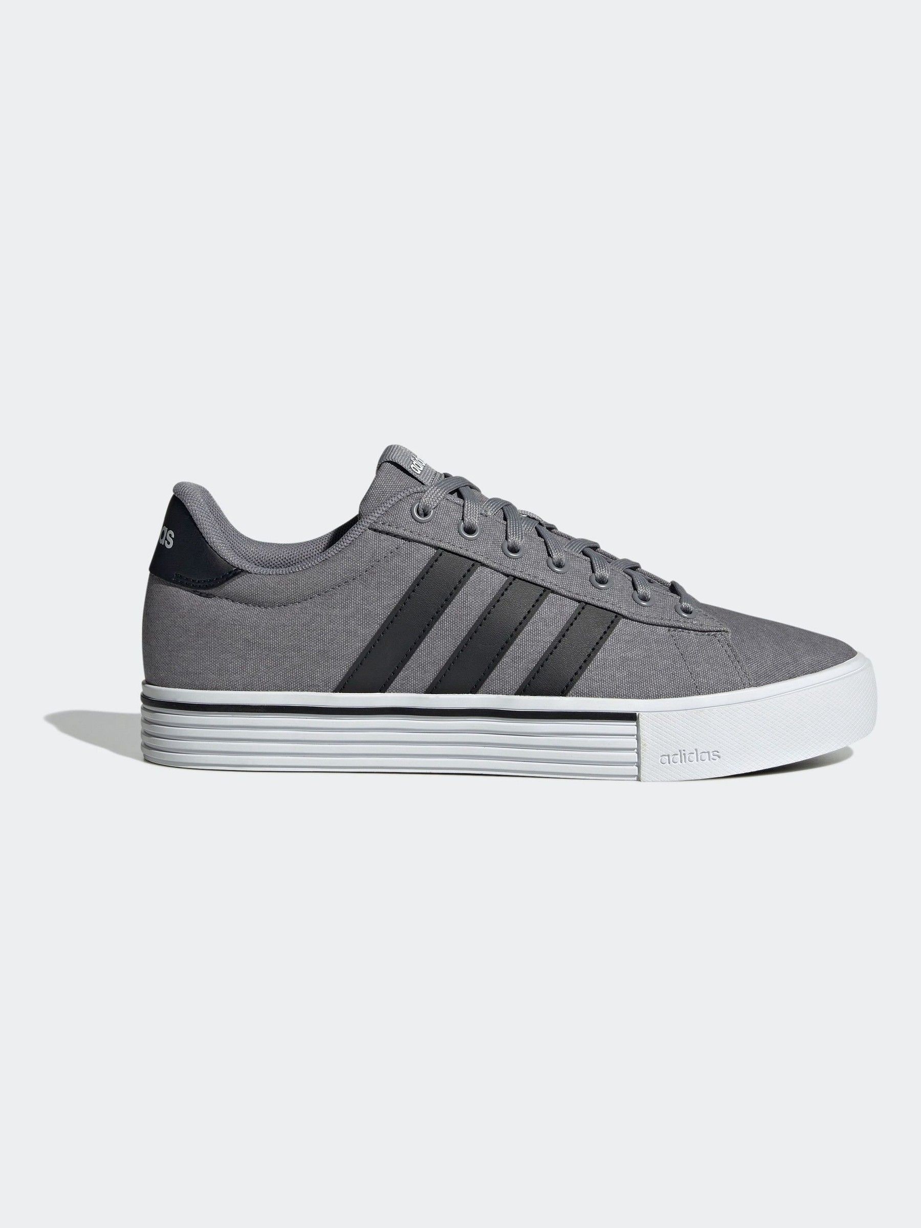 Kaufe Sie Grau adidas Daily 4.0 Trainers von Next Osterreich