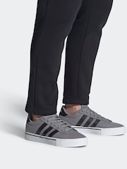 adidas Grey Daily 4.0 Trainers - Image 10 of 10