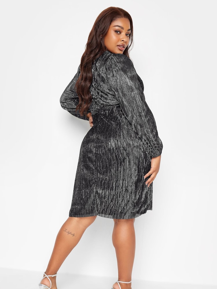 Yours Curve Black Limited Crinkle Dress - Image 2 of 4