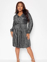 Yours Curve Black Limited Crinkle Dress - Image 3 of 4