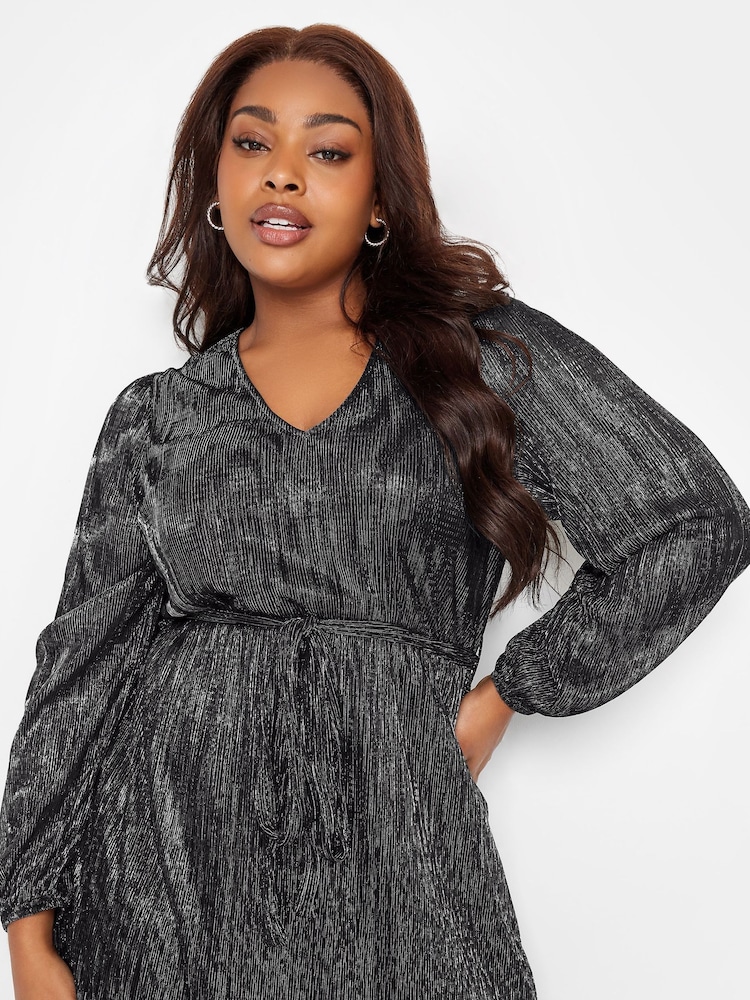 Yours Curve Black Limited Crinkle Dress - Image 4 of 4