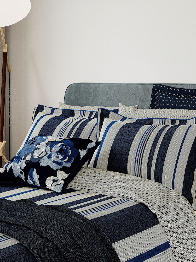 Bedeck of Belfast Midnight Imara 100% Cotton Duvet Cover and Pillowcase Set - Image 2 of 4