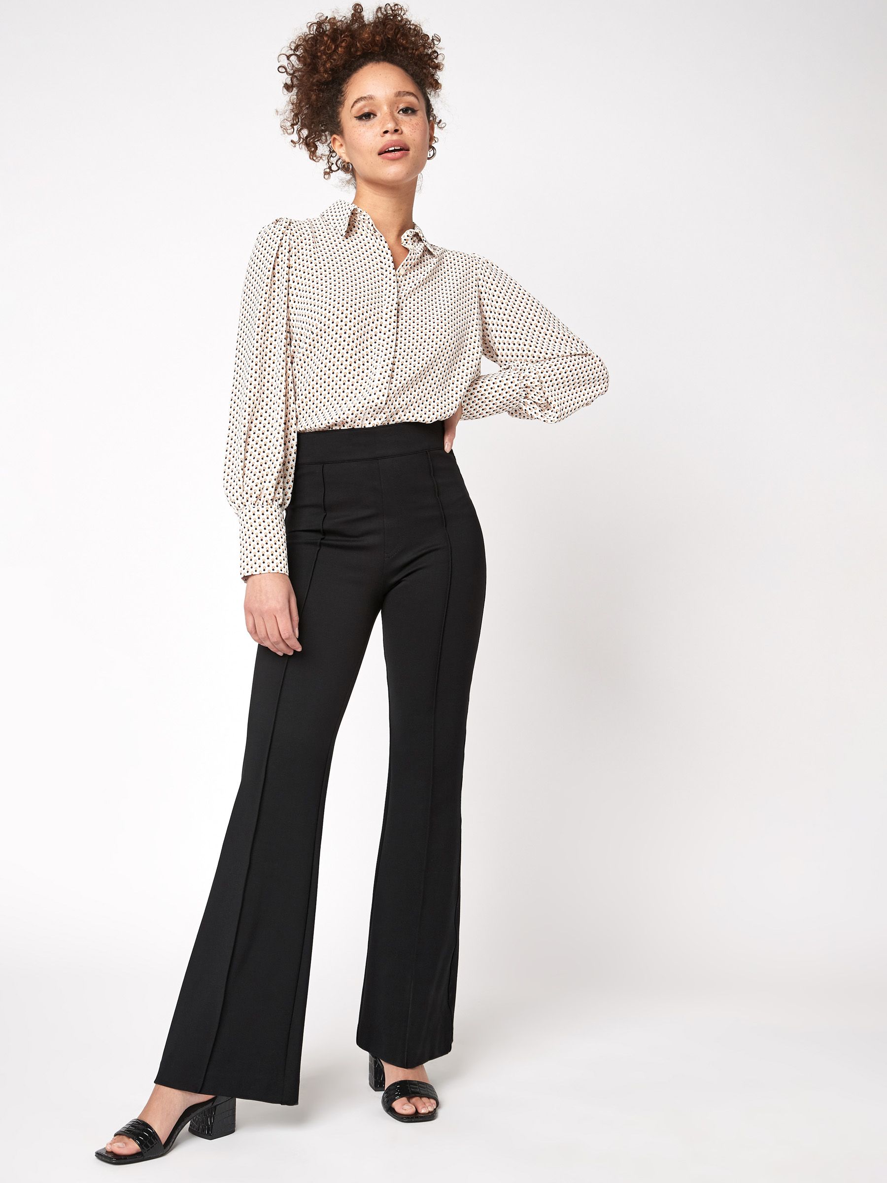Acheter Pantalon SPANX The Perfect semi gainant taille haute coupe evasee from Next Luxembourg