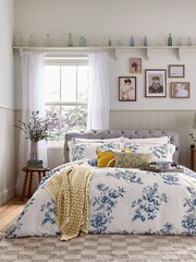 Joules Gold Honey & Crumpets Geo 100% Cotton Throw - Image 2 of 3