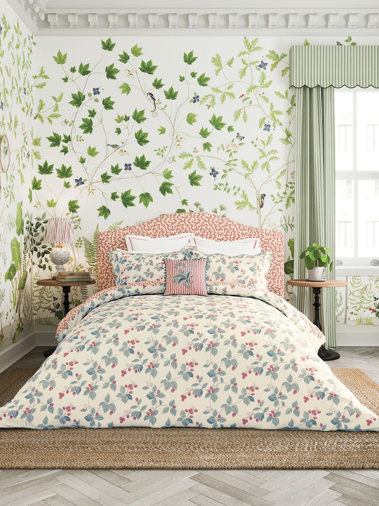 Sanderson Raspberry 100% Cotton Rubus Duvet Cover and Pillowcase Set - Image 1 of 5