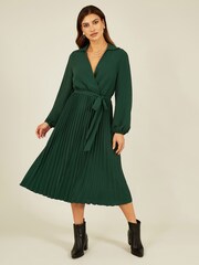 Mela Langärmeliges, plissiertes Midikleid im Wickeldesign - Bild 1 von 1