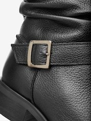 Schwarz - Forever Comfort Stiefel mit Schnallenriemen - Bild 5 von 6